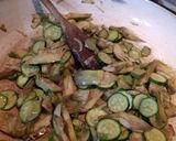 Foto del passaggio 2 della ricetta Frittata di carciofi e zucchine