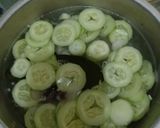 Foto langkah ke 2 dari resep Sayur Bening Timun.