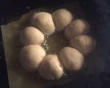 A picture of step 5 of Pondering doughnut.
