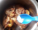 समेश फ्राइड पोटैटो (Smash fried potato recipe in Hindi) रेसिपी चरण 2 फोटो