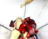 Foto del paso 1 de la receta: Helado saludable de fresa y plátano con vainilla (fácil y rápido)