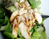 Foto del paso 3 de la receta: Ensalada gourmet con pollo, sin gluten 🥬🍗