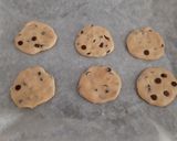 Foto del paso 5 de la receta: Galletas con trocitos de chocolate