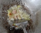 Foto langkah ke 3 dari resep Tom yam bumbu instans.