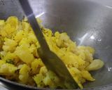 A picture of step 3 of Waffle toast.