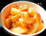 A picture of step 4 of Mixed vegetable gravy.