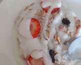 Foto del paso 1 de la receta: Granola con yogurt y fresas