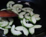 翠瓜炒蝦仁的食譜步驟5照片