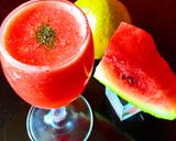 A picture of step 3 of Watermelon orange juice.