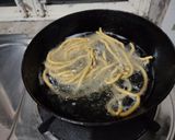 तिखट शेव (sev recipe in marathi) रेसिपी स्टेप 5 फोटो 