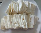 A picture of step 1 of Lasagne di pane caraseau e pesto di basilico.