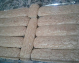 Foto del paso 1 de la receta: Postre de ananás caramelizadas con chocolate, crema y vainillas