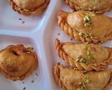 गुजीया (खजूर ड्राई फ्रूट्स वाली) रेसिपी चरण 6 फोटो