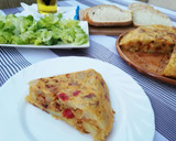 Foto del paso 9 de la receta: Tortilla de patatas con pimiento y chorizo