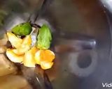 A picture of step 2 of Kiwi n orange juice.