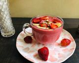 A picture of step 4 of Strawberry banana smoothie bowl.