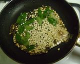 A picture of step 2 of Peanut Chutney.