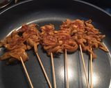 Foto langkah ke 5 dari resep Sate Jamur Tiram Sambal Kecap (Bakar Teflon).