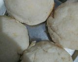 A picture of step 9 of Fried ice-cream balls.