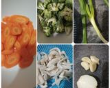 Foto langkah ke 1 dari resep Tumis Brokoli Jamur Wortel.
