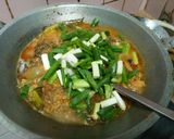 Foto langkah ke 5 dari resep 40. Sup Gurih Ikan Mas Bumbu Kuning.