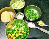 A picture of step 16 of Pinwheel sandwiches with vegetable soup.