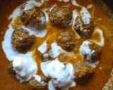 A picture of step 7 of Palak paneer balls.