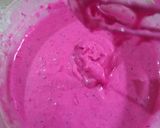 Foto langkah ke 3 dari resep Chiffon Buah Naga.