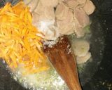 Foto langkah ke 3 dari resep Bihun goreng baso.