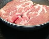 Foto del paso 2 de la receta: Chuletas de aguja de cerdo con glaseado sticky