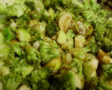 Foto del paso 5 de la receta: Brócoli y coles de Bruselas en wok