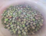 A picture of step 1 of Green pigeon pea usli (stir fried lentils).
