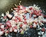 Foto del passaggio 1 della ricetta Pasta e piselli risottata con pancetta