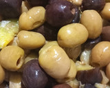 Foto del paso 1 de la receta: Ensalada de Berenjena, Morrón Asado, Aceitunas y Queso