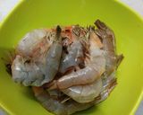 Foto langkah ke 1 dari resep Udang Pedas Manis.