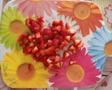 Foto del passaggio 12 della ricetta Crostata morbida alle fragole