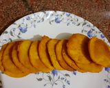 A picture of step 5 of Aachari mathri.