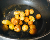 દમ આલુ (Dum Aloo Recipe In Gujarati) રેસીપી સ્ટેપ1ફોટો