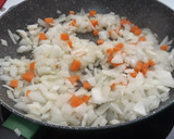 Foto del paso 1 de la receta: Plumas integrales con butifarra fresca, butifarra negra y chorizo