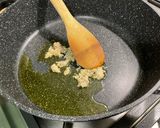 Une image de l'étape 4 de Haricots verts au bœuf, courgettes et curry.