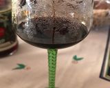 Foto del paso 1 de la receta: Communard (vino tinto con cassis)