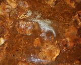 A picture of step 3 of Cola de rez en salsa picoso.