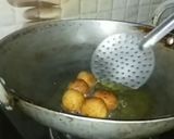 A picture of step 20 of Bread gulab jamun.