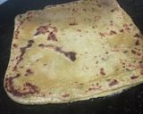 A picture of step 3 of Left over dal Paratha.