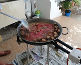 Foto del paso 2 de la receta: Paella de costillas de cerdo y coliflor