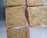 Foto langkah ke 7 dari resep Cream Soup and Garlic Bread.