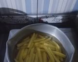 Foto langkah ke 2 dari resep French fries (kentang goreng ala resto cepat saji).