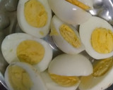 முட்டை மிளகு வறுவல் (muttai milagu varuval varuval recipe in Tamil) ரெசிபி ஸ்டேப் 1 புகைப்படம்