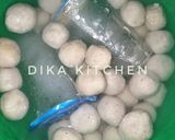 Foto langkah ke 3 dari resep Bakso Udang Rebon.