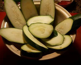 Foto del paso 3 de la receta: Filetes de calabacines empanados